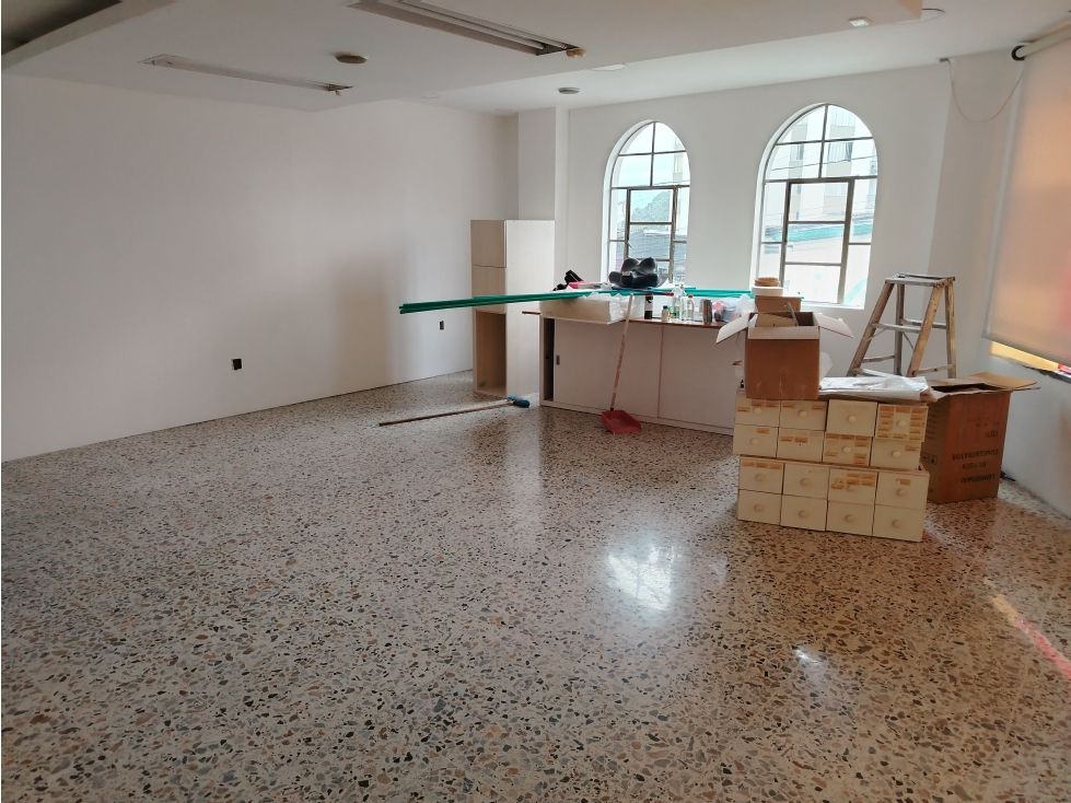 Local en arriendo Caldas Manizales Versalles 48 m2 Habitaciones 0 Baños 1 Garajes 0 Precio $3200000