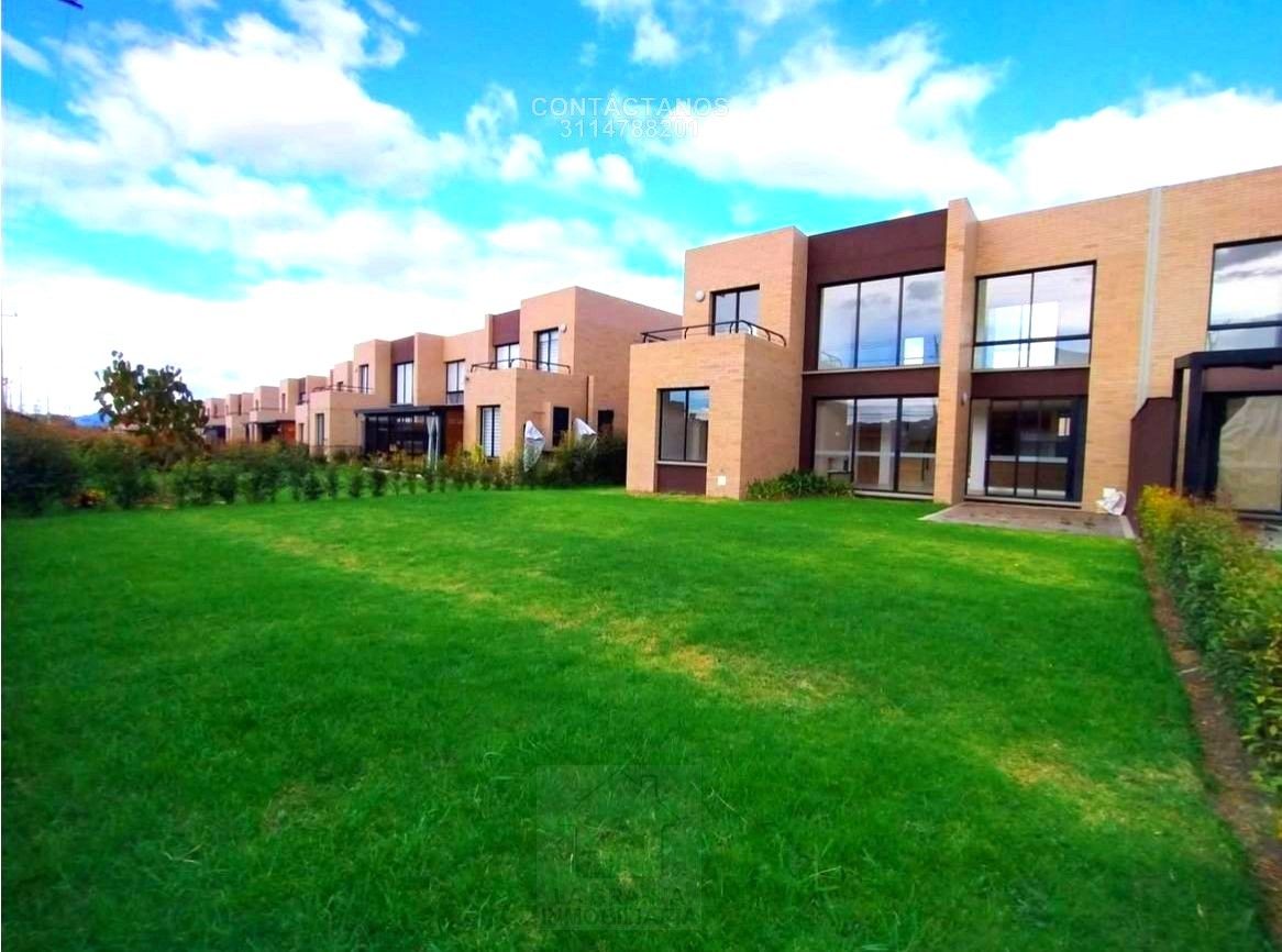 Casa en arriendo Cundinamarca Chía Cr Villa Concha 390 m2 Habitaciones 3 Baños 3 Garajes 2 Precio $7000000