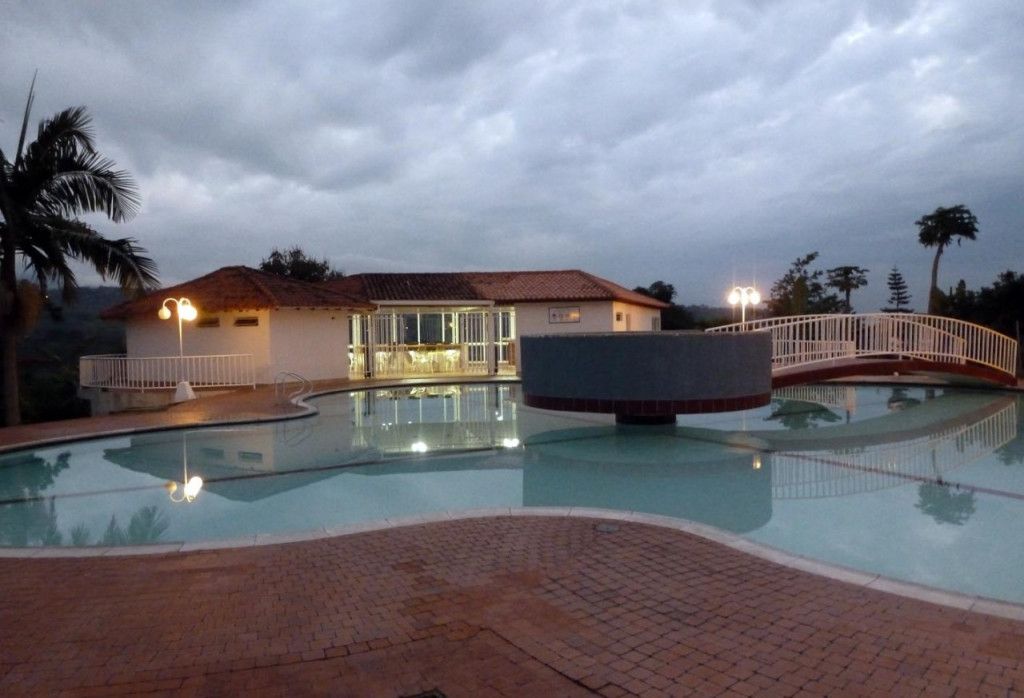 Casa en venta Cundinamarca Silvania Silvania 190 m2 Habitaciones 3 Baños 2 Garajes 6 Precio $850000000