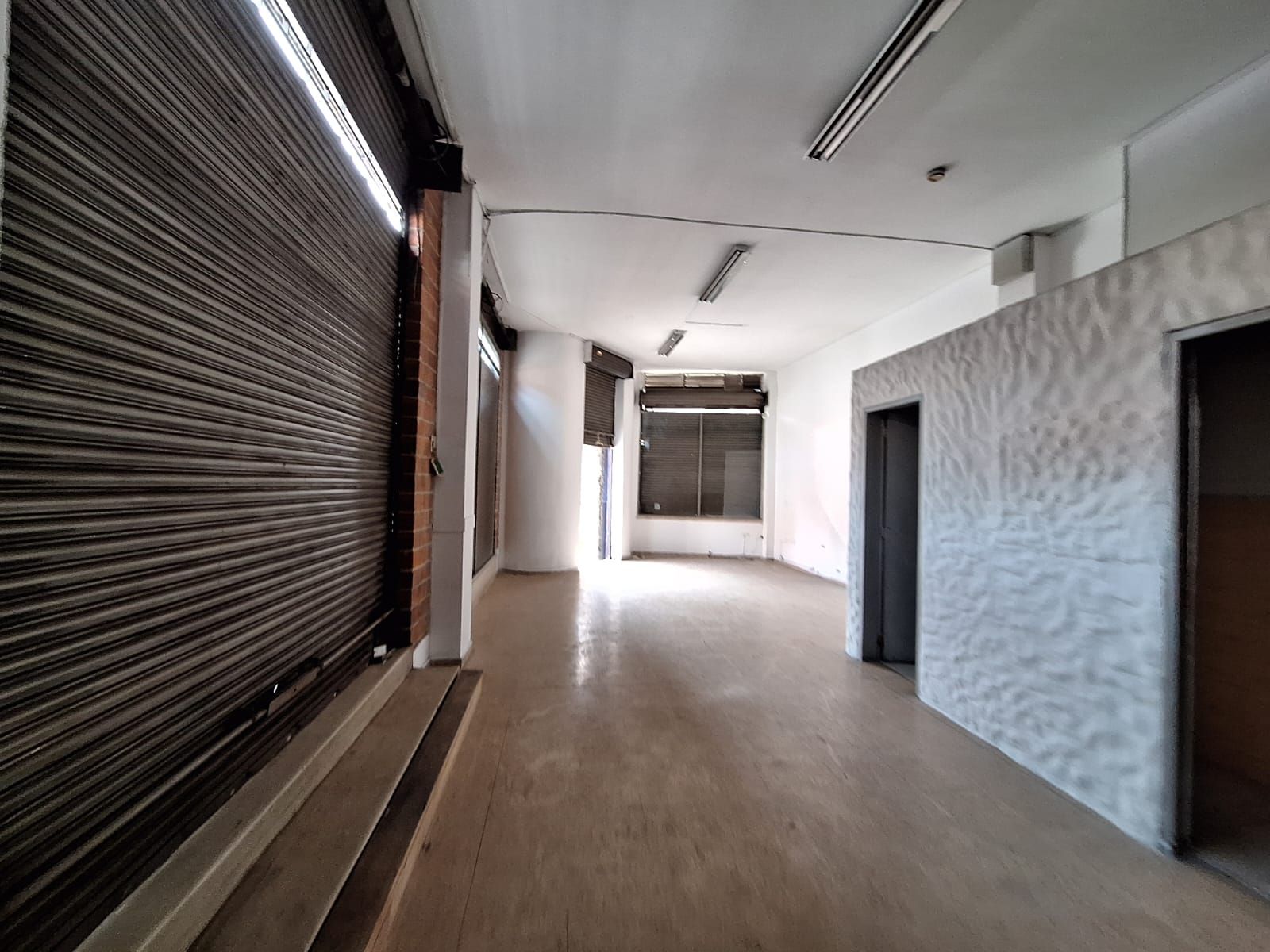 Local en arriendo Antioquia Envigado El Dorado 82 m2 Habitaciones 0 Baños 0 Garajes 0 Precio $3800000