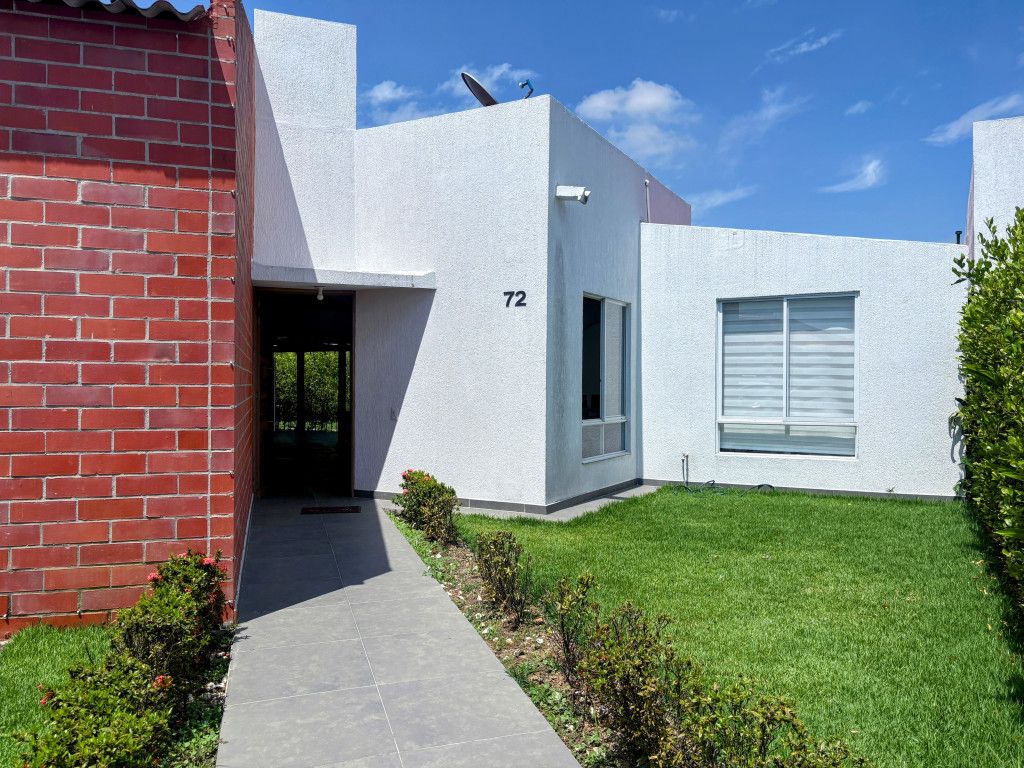 Casa en venta Valle Del Cauca Jamundí Ub Los Tulipanes 110 m2 Habitaciones 4 Baños 3 Garajes 2 Precio $750000000