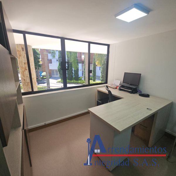 Oficina en venta Antioquia Medellín Urbanizacion Plaza Versalles 30 m2 Habitaciones 0 Baños 1 Garajes 0 Precio $415000000