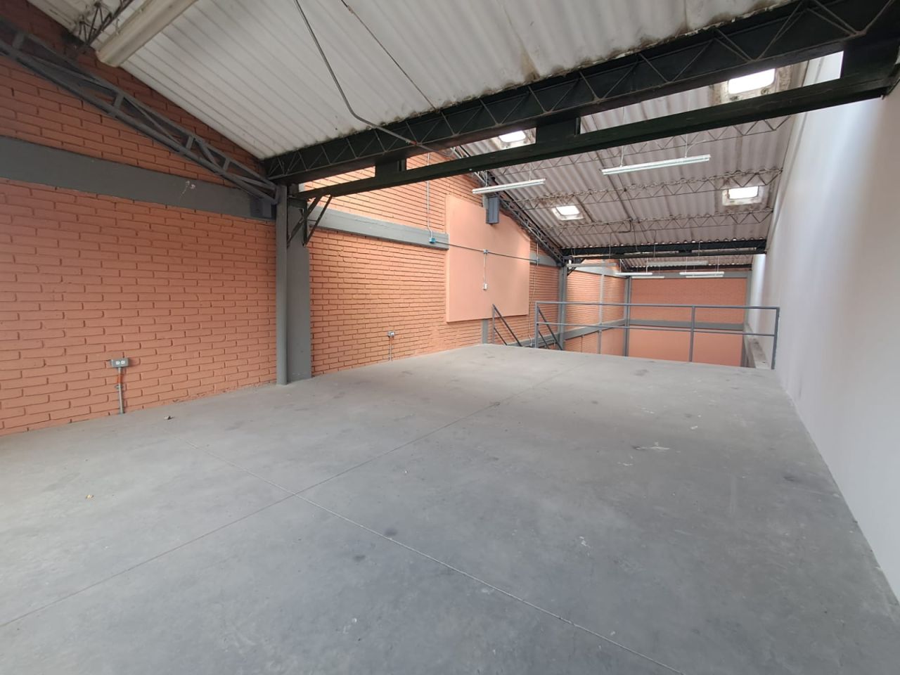 Local en arriendo Risaralda Dosquebradas La Badea 130 m2 Habitaciones 0 Baños 2 Garajes 1 Precio $5500000