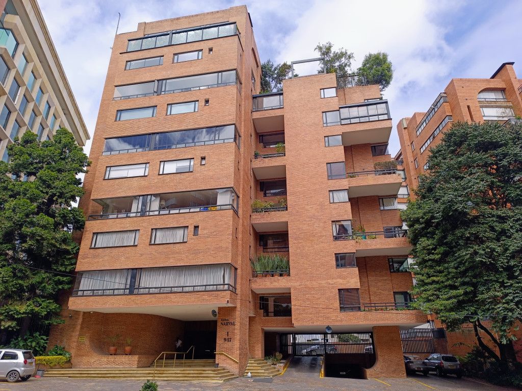 Apartamento en venta Cundinamarca Bogotá El Nogal 235 m2 Habitaciones 2 Baños 3 Garajes 2 Precio $1950000000