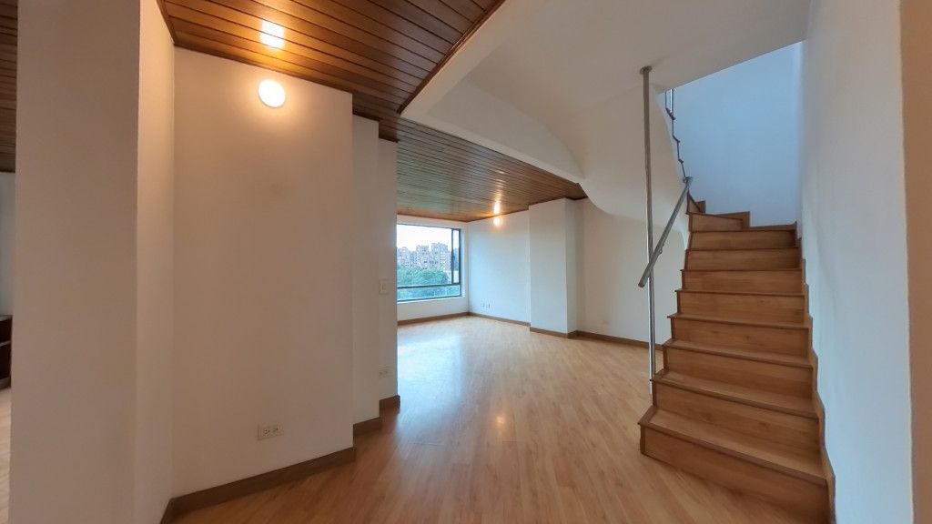 Apartamento en arriendo Cundinamarca Bogotá Bella Suiza 90 m2 Habitaciones 1 Baños 2 Garajes 1 Precio $2933000