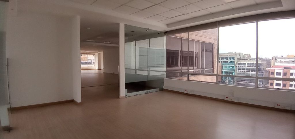 Oficina en arriendo Cundinamarca Bogotá Chico Norte Et Ii 270 m2 Habitaciones 0 Baños 0 Garajes 6 Precio $15142000