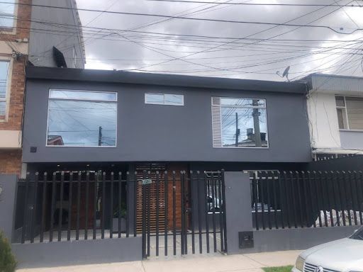 Casa en arriendo Cundinamarca Bogotá Normandia Occidental 380 m2 Habitaciones 16 Baños 6 Garajes 0 Precio $19000000