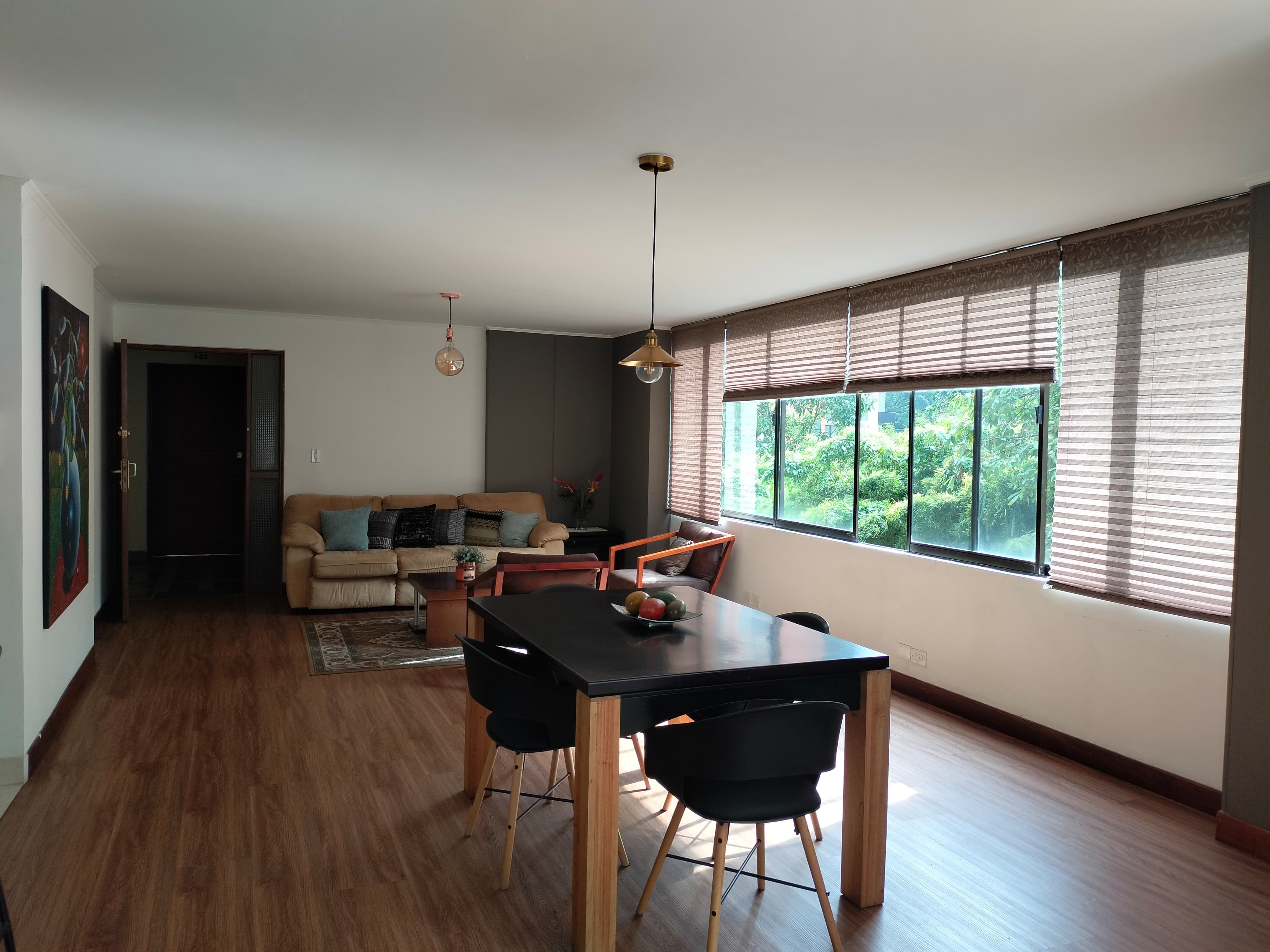 Apartamento en arriendo Antioquia Medellín La Linde 110 m2 Habitaciones 3 Baños 2 Garajes 1 Precio $6700000