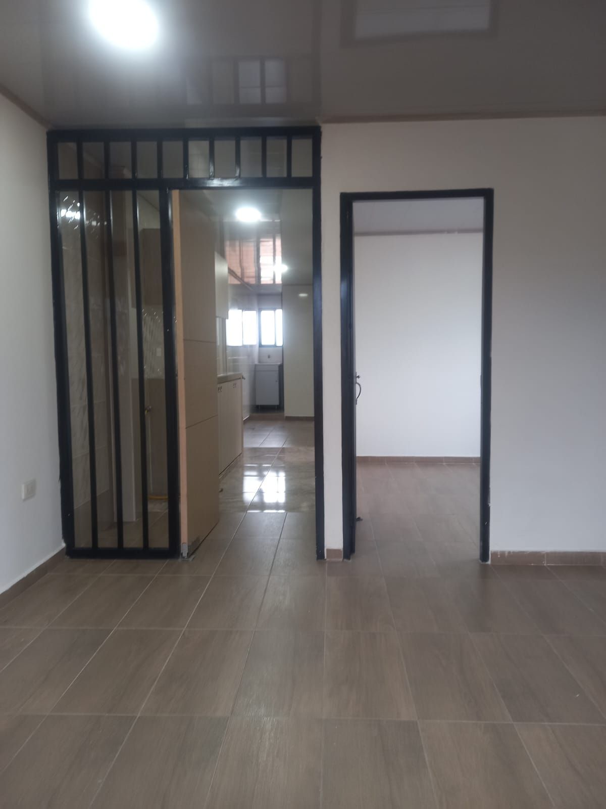 Apartamento en arriendo Valle Del Cauca Cali Jorge Eliecer Gaitán 45 m2 Habitaciones 2 Baños 2 Garajes 0 Precio $750000