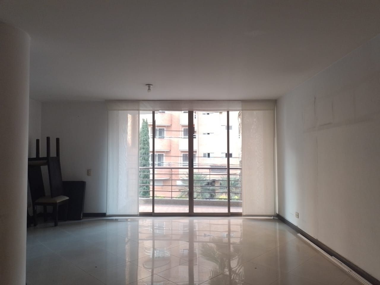 Apartamento en arriendo Antioquia Medellín Lorena 103 m2 Habitaciones 3 Baños 2 Garajes 1 Precio $4200000