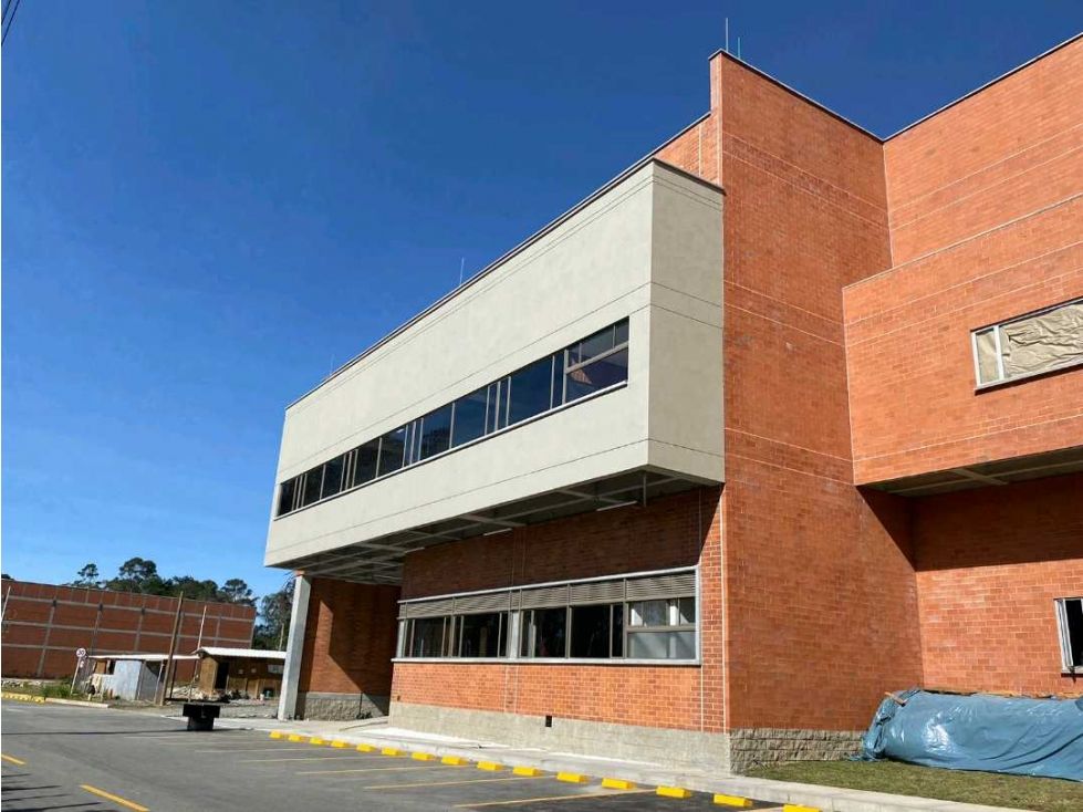 Bodega en arriendo Antioquia Rionegro Centro 1923 m2 Habitaciones 0 Baños 4 Garajes 8 Precio $55779470
