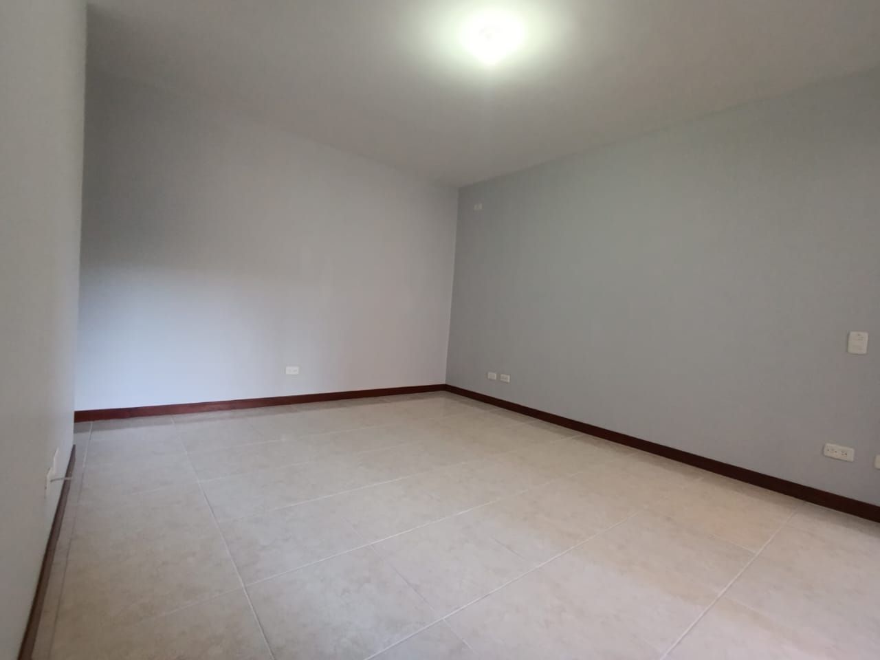 Apartamento en arriendo Antioquia Envigado Zúñiga 120 m2 Habitaciones 3 Baños 3 Garajes 0 Precio $4950000