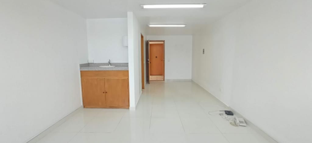 Consultorio en venta Cundinamarca Bogotá Santa Barbara Occidental 24 m2 Habitaciones 0 Baños 1 Garajes 1 Precio $280000000