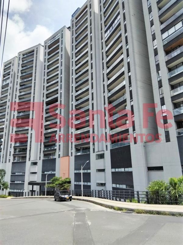 Apartamento en arriendo Antioquia Envigado Colina Campestre 180 m2 Habitaciones 4 Baños 5 Garajes 2 Precio $12500000