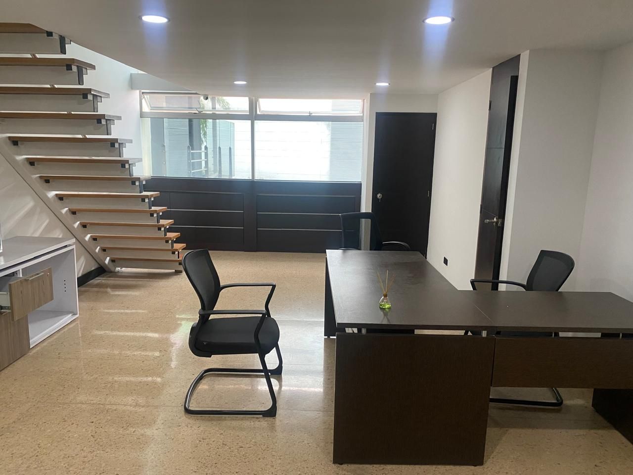 Oficina en arriendo o venta Antioquia Medellín Las Palmas 51 m2 Habitaciones 0 Baños 1 Garajes 0 Precio venta $470000000 Precio arriendo $4500000