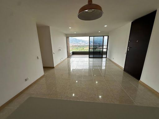 Apartamento en arriendo Antioquia Medellín El Diamante No2 138 m2 Habitaciones 2 Baños 2 Garajes 1 Precio $5900000