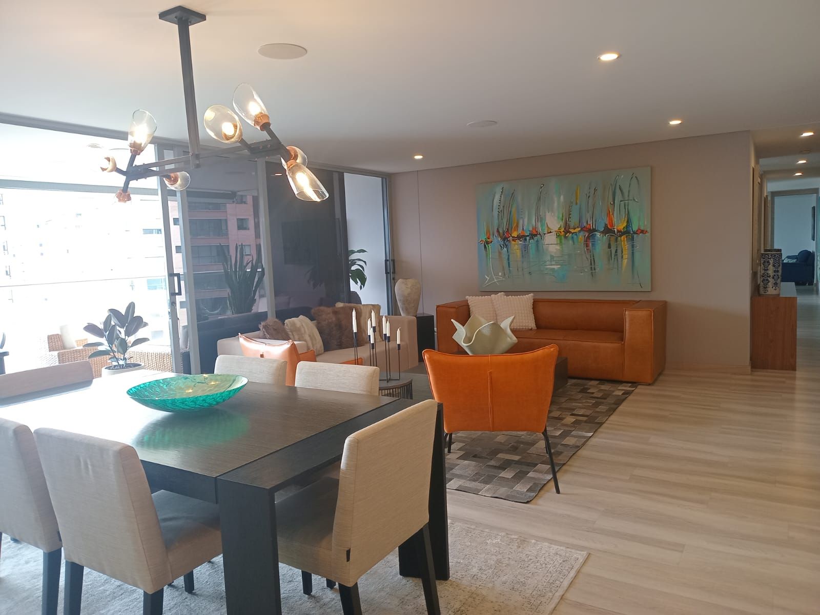 Apartamento en arriendo Antioquia Envigado Zona Centro 265 m2 Habitaciones 3 Baños 4 Garajes 2 Precio $12000000