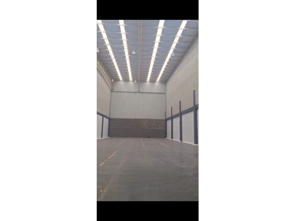 Bodega en arriendo Cundinamarca Cota Cota 862 m2 Habitaciones 0 Baños 7 Garajes 3 Precio $25400000