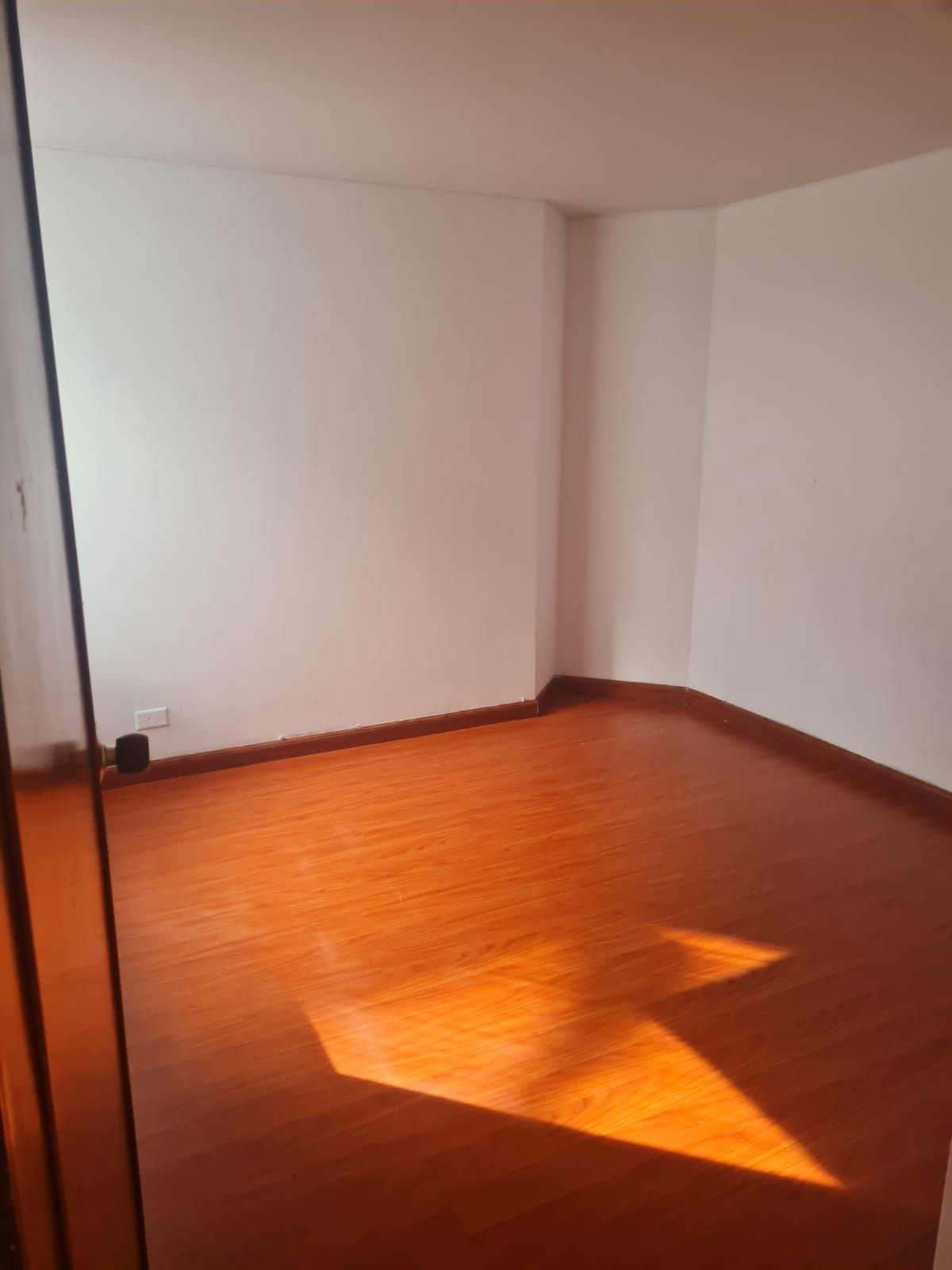 Apartaestudio en arriendo Cundinamarca Bogotá Santa Barbara Central - Edif Tenerife 39 m2 Habitaciones 1 Baños 1 Garajes 1 Precio $1600000