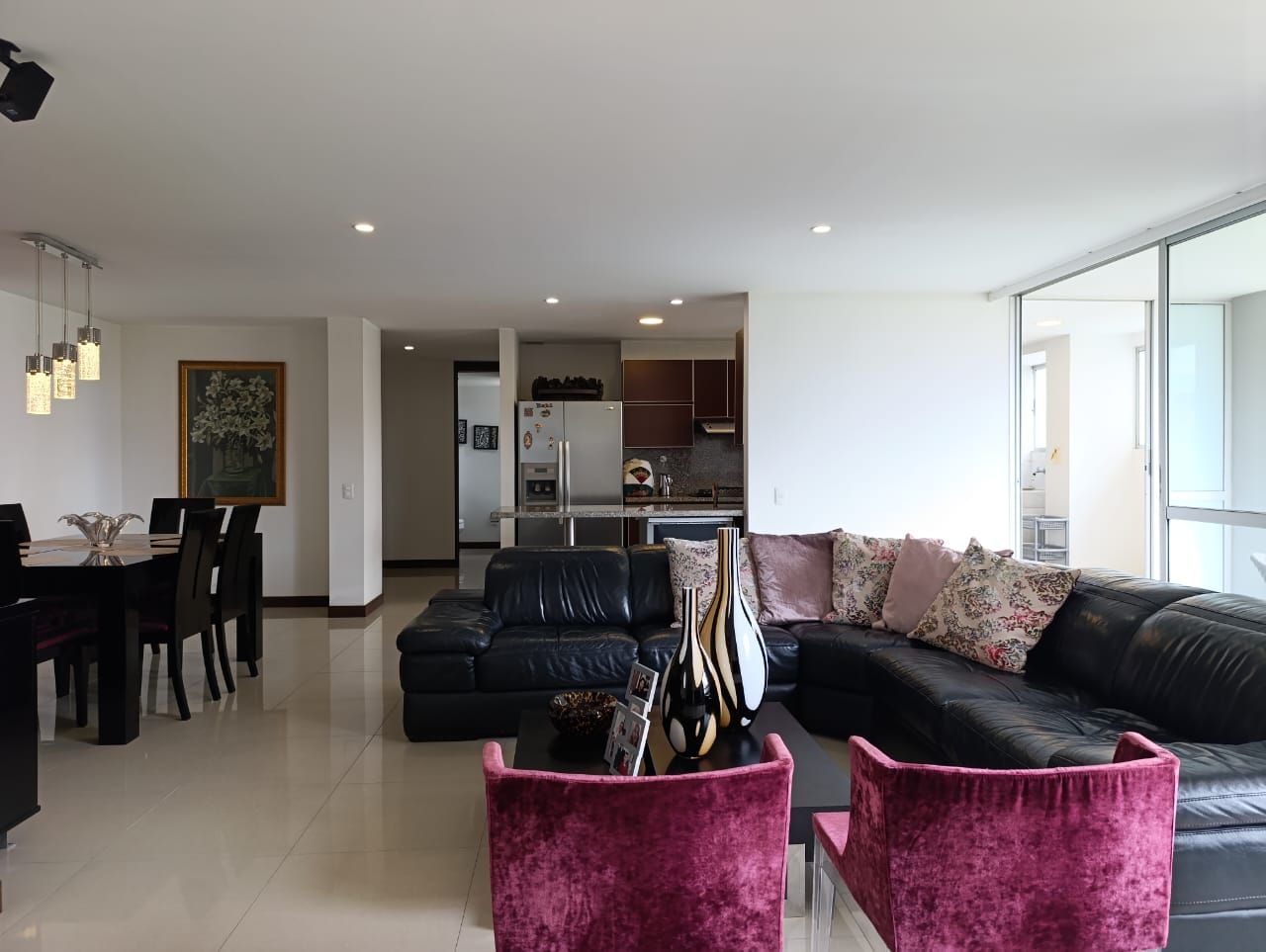 Apartamento en venta Antioquia Medellín El Salvador 146 m2 Habitaciones 2 Baños 3 Garajes 2 Precio $1050000000
