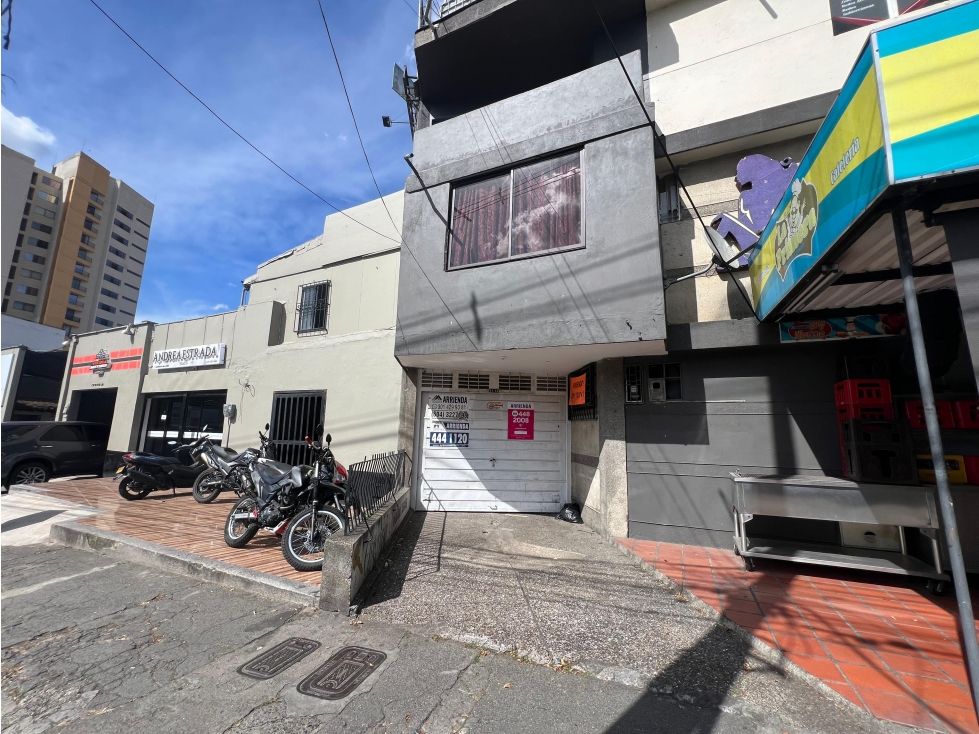 Local en arriendo Antioquia Medellín Lorena 55 m2 Habitaciones 0 Baños 1 Garajes 0 Precio $2800000