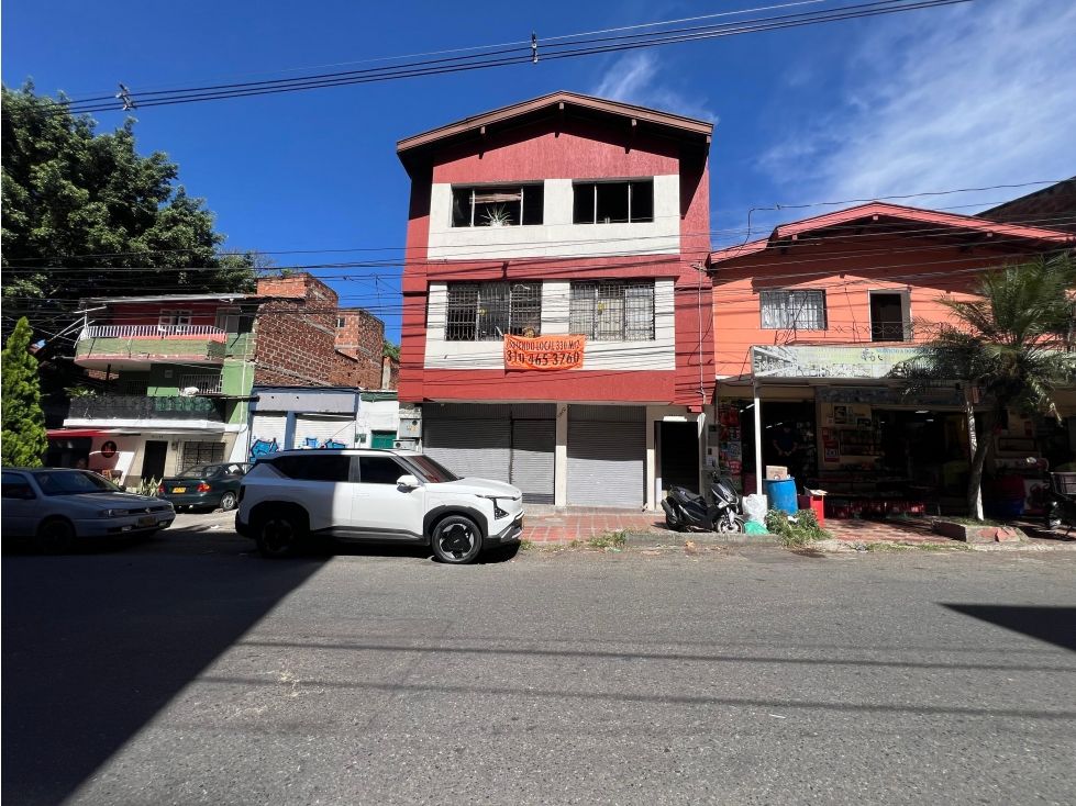 Local en arriendo Antioquia Medellín La Candelaria 330 m2 Habitaciones 0 Baños 2 Garajes 0 Precio $10500000