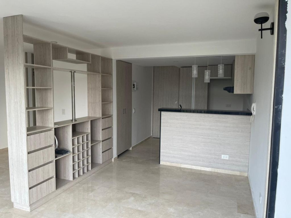 Apartaestudio en venta Valle Del Cauca Cali La Flora 37 m2 Habitaciones 1 Baños 1 Garajes 0 Precio $238000000