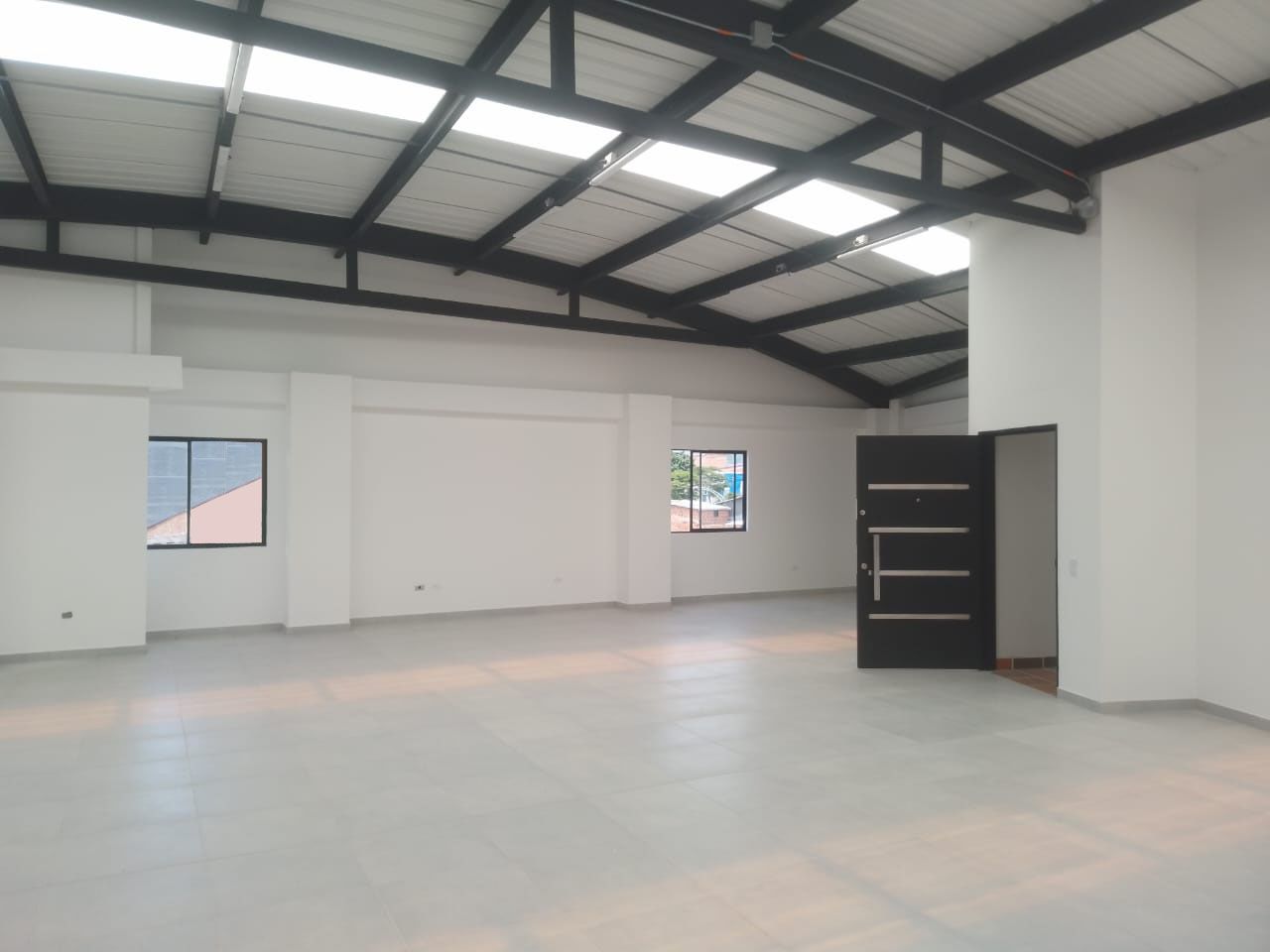 Bodega en arriendo Antioquia Itagüí Zona Rural 180 m2 Habitaciones 0 Baños 2 Garajes 0 Precio $7200000