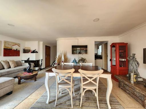 Apartamento en venta Cundinamarca Bogotá Los Rosales 182 m2 Habitaciones 3 Baños 3 Garajes 1 Precio $900000000