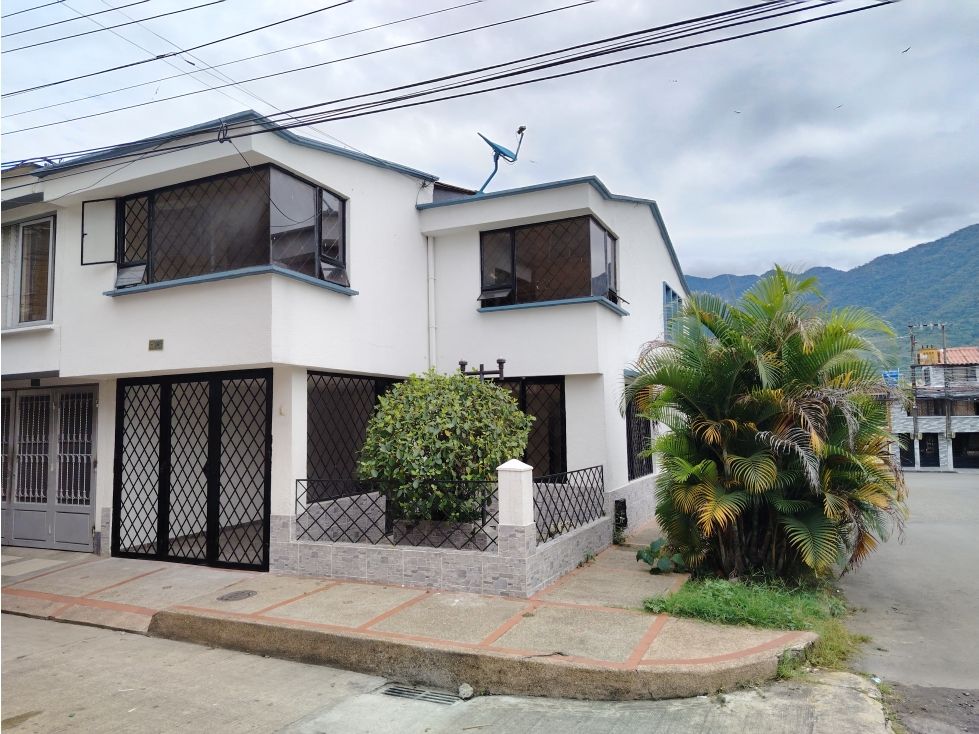 Casa en venta Tolima Ibagué Br Las Margaritas 130 m2 Habitaciones 5 Baños 2 Garajes 1 Precio $390000000