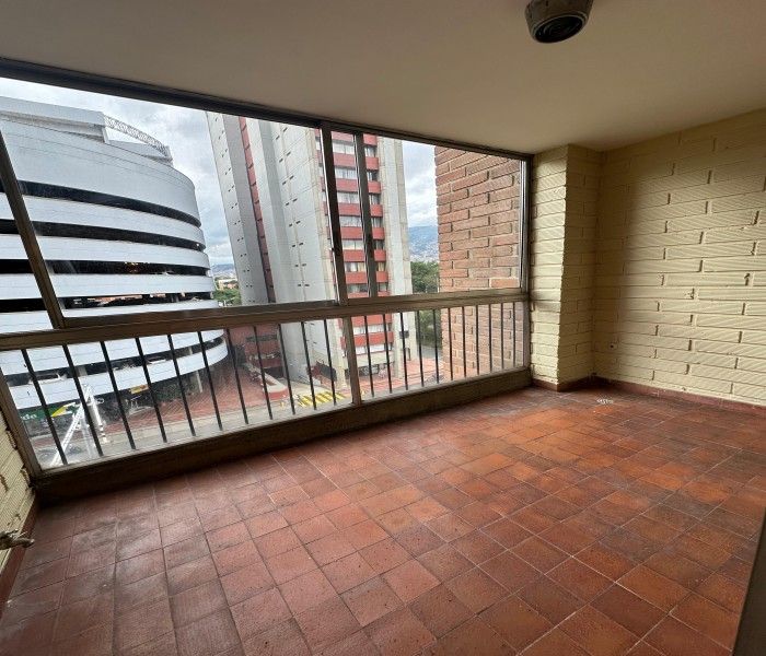 Apartamento en venta Antioquia Medellín Laureles 164 m2 Habitaciones 4 Baños 5 Garajes 1 Precio $800000000