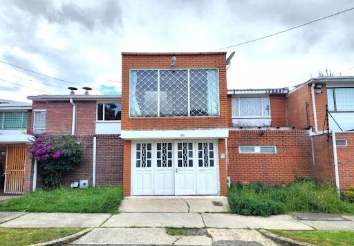 Casa en venta Cundinamarca Bogotá Ub Cordoba Niza 210 m2 Habitaciones 4 Baños 4 Garajes 1 Precio $900000000