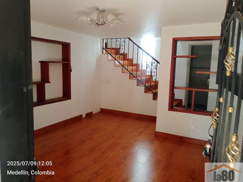 Casa en arriendo Antioquia Medellín San Bernardo 180 m2 Habitaciones 4 Baños 4 Garajes 0 Precio $4700000