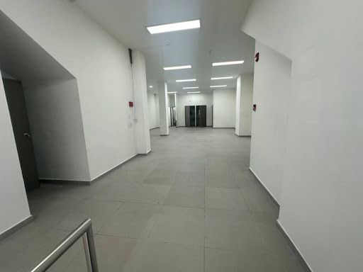 Local en arriendo Antioquia Medellín Los Pinos 135 m2 Habitaciones 0 Baños 3 Garajes 0 Precio $7000000