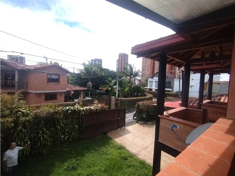 Casa en arriendo o venta Antioquia Rionegro El Porvenir 520 m2 Habitaciones 7 Baños 4 Garajes 2 Precio venta $1400000000 Precio arriendo $8000000