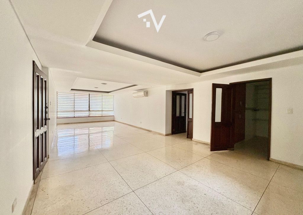 Apartamento en arriendo Atlántico Barranquilla Altos Del Prado 220 m2 Habitaciones 3 Baños 4 Garajes 2 Precio $5000000