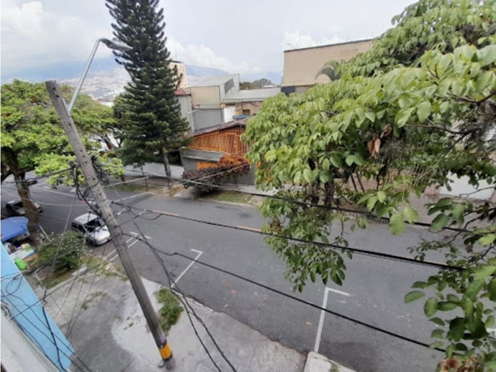 Casa en venta Antioquia Medellín Prado 250 m2 Habitaciones 5 Baños 3 Garajes 0 Precio $750000000