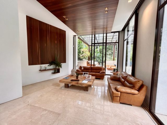 Casa en arriendo Valle Del Cauca Cali Aguacatal 566 m2 Habitaciones 4 Baños 6 Garajes 6 Precio $17000000