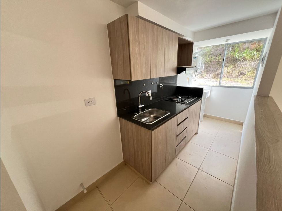 Apartamento en arriendo Antioquia Envigado Loma Del Barro 64 m2 Habitaciones 3 Baños 2 Garajes 1 Precio $2500000