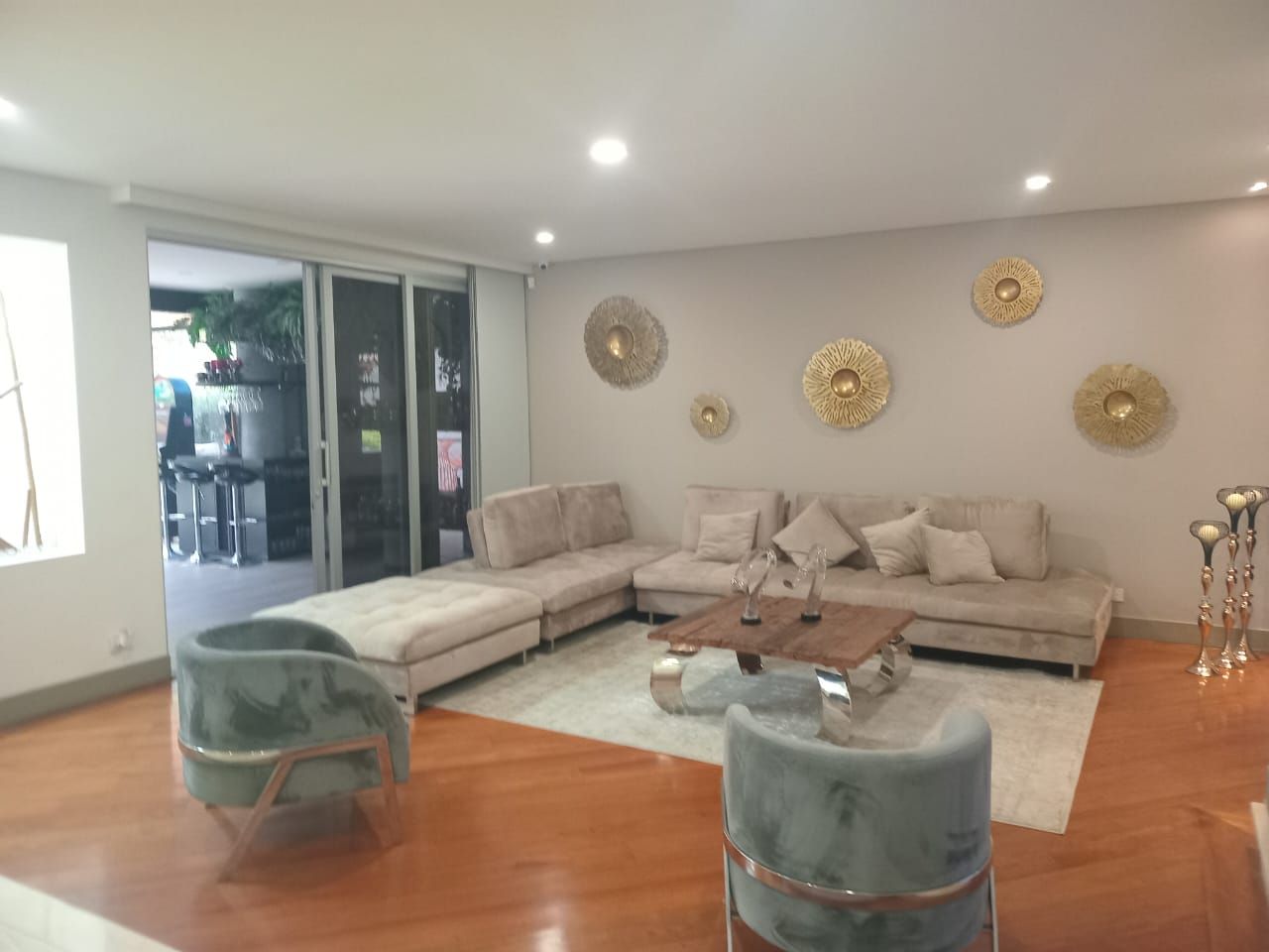 Casa en arriendo Antioquia Medellín Altos Del Poblado 430 m2 Habitaciones 3 Baños 4 Garajes 4 Precio $25500000