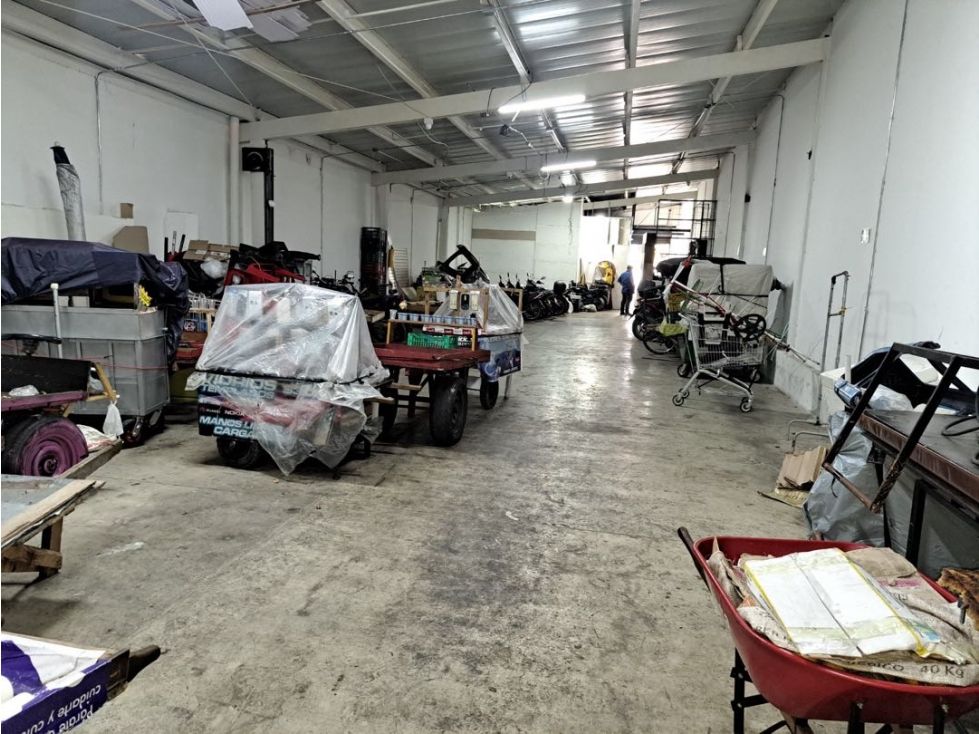 Bodega en venta Risaralda Pereira La Paz 284 m2 Habitaciones 0 Baños 2 Garajes 0 Precio $1300000000