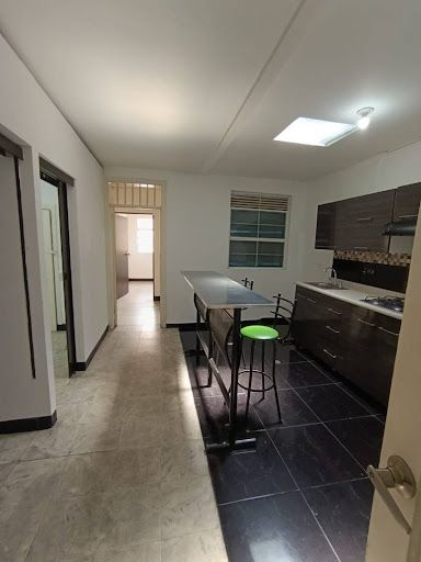 Oficina en arriendo Valle Del Cauca Cali Eucarístico 140 m2 Habitaciones 0 Baños 2 Garajes 0 Precio $1800000