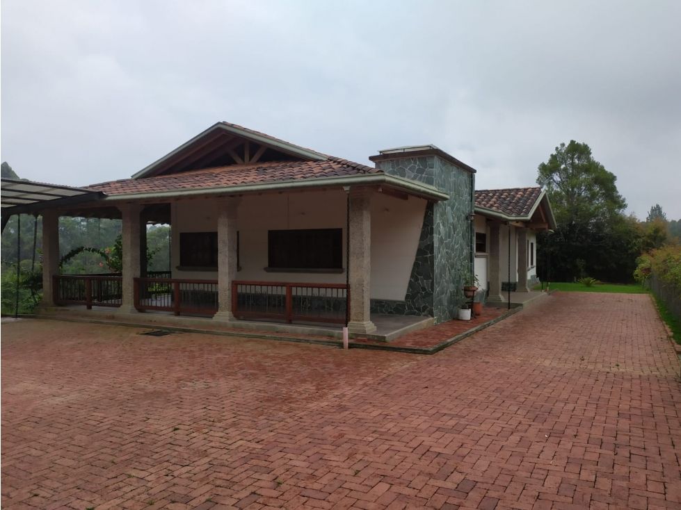 Casa Campestre en venta Antioquia Rionegro El Porvenir 4272 m2 Habitaciones 3 Baños 3 Garajes 8 Precio $2200000000