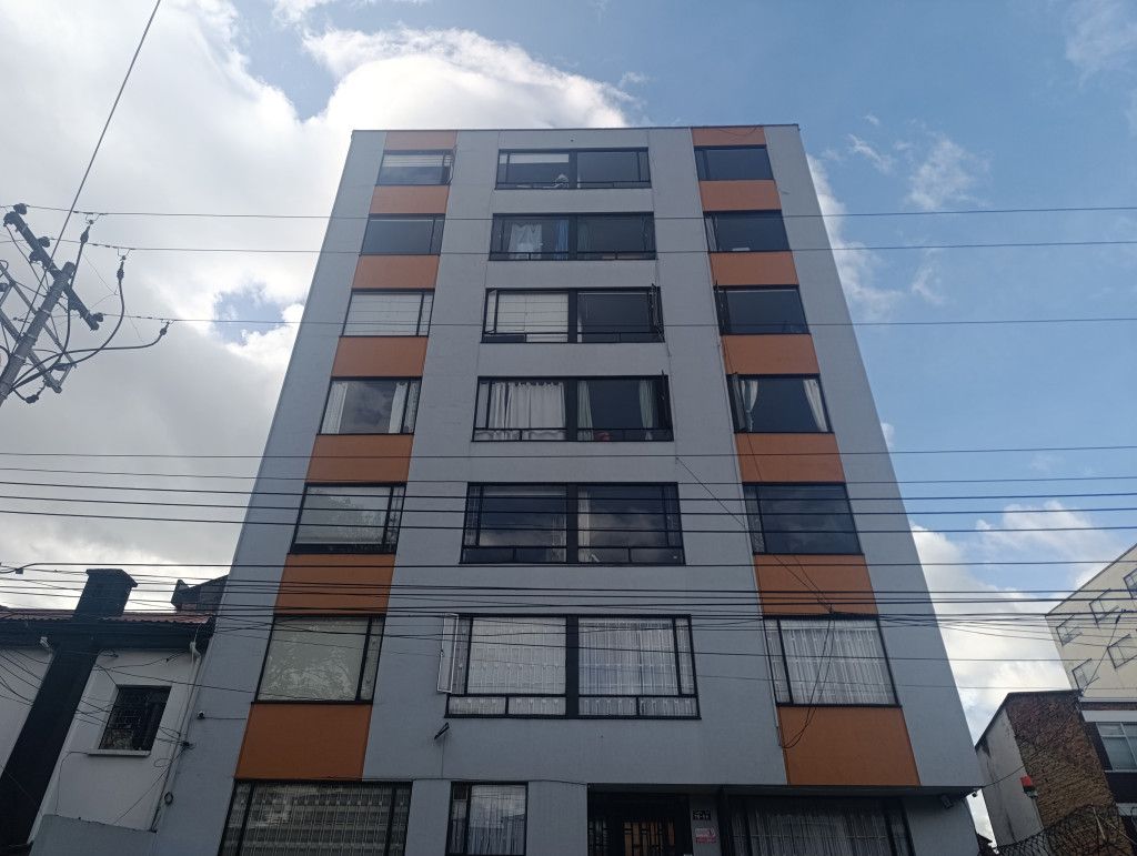 Apartamento en venta Cundinamarca Bogotá San Luis 64 m2 Habitaciones 2 Baños 2 Garajes 1 Precio $420000000