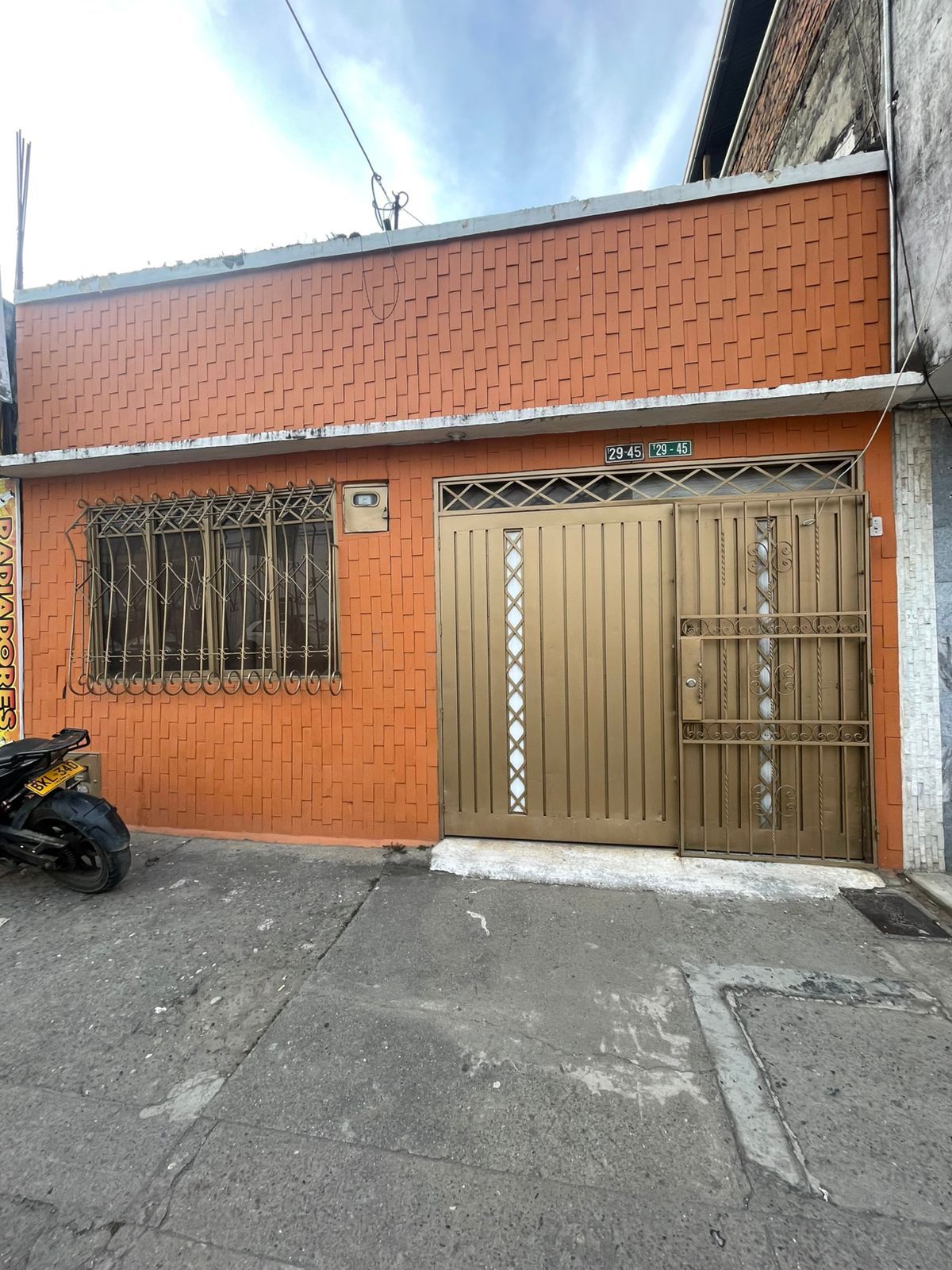 Casa en venta Valle Del Cauca Cali Saavedra Galindo 228 m2 Habitaciones 5 Baños 2 Garajes 1 Precio $350000000