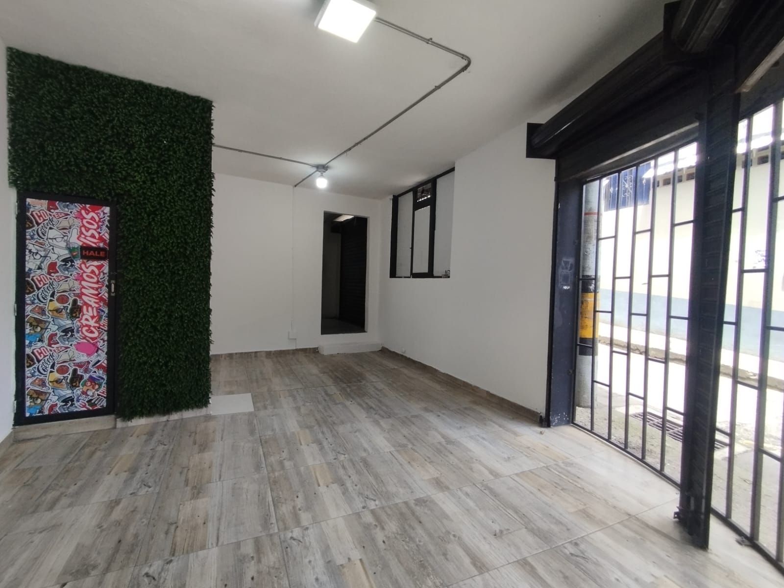 Local en arriendo Antioquia Medellín Las Palmas 30 m2 Habitaciones 0 Baños 1 Garajes 0 Precio $2100000