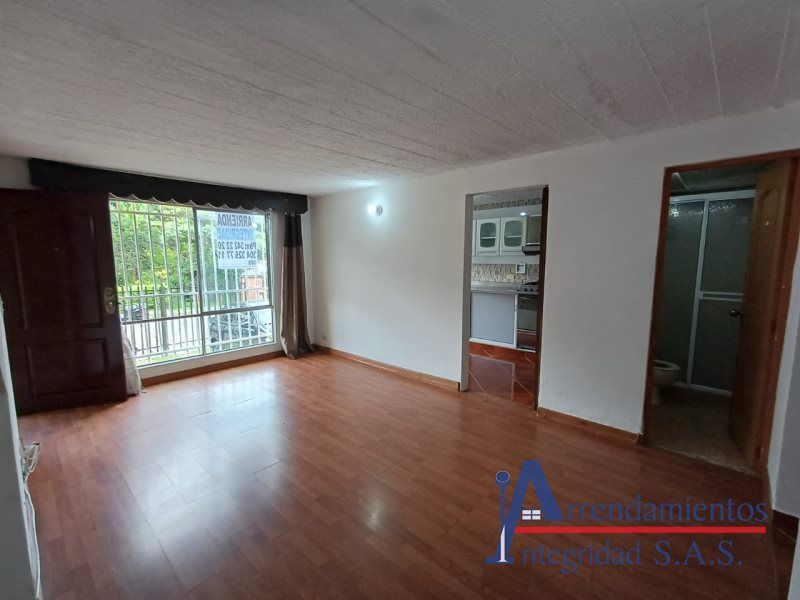 Casa en arriendo Antioquia Medellín El Tesoro 90 m2 Habitaciones 3 Baños 2 Garajes 0 Precio $2400000