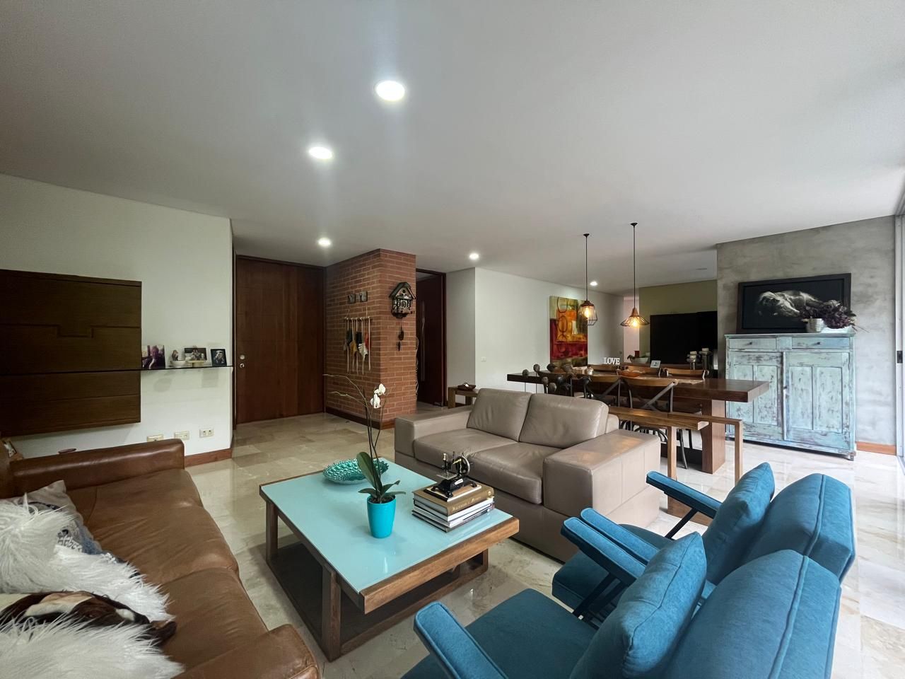 Casa en arriendo Antioquia Envigado Loma De Las Brujas 400 m2 Habitaciones 5 Baños 4 Garajes 6 Precio $13000000