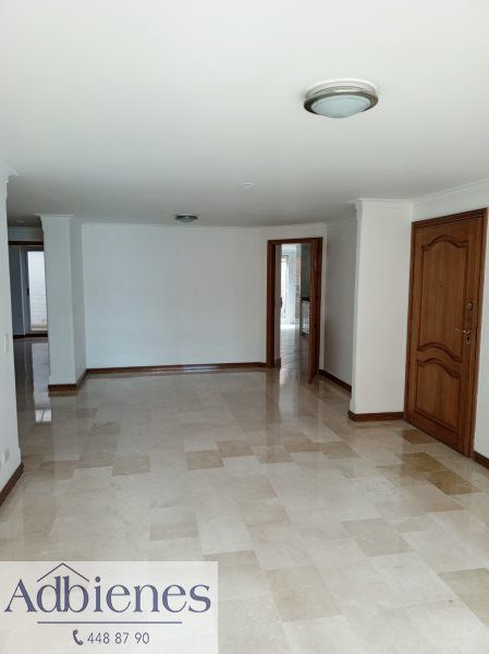 Apartamento en venta Antioquia Medellín Laureles 156 m2 Habitaciones 3 Baños 3 Garajes 2 Precio $965000000