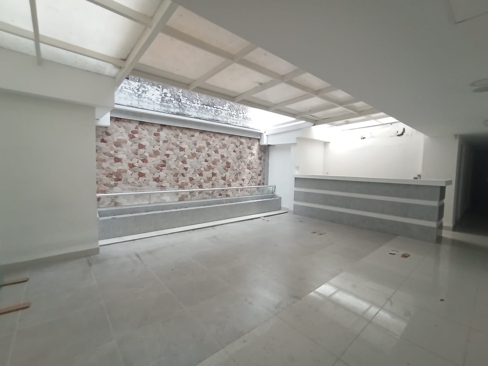 Local en arriendo Antioquia Medellín Prado 450 m2 Habitaciones 0 Baños 0 Garajes 0 Precio $25000000